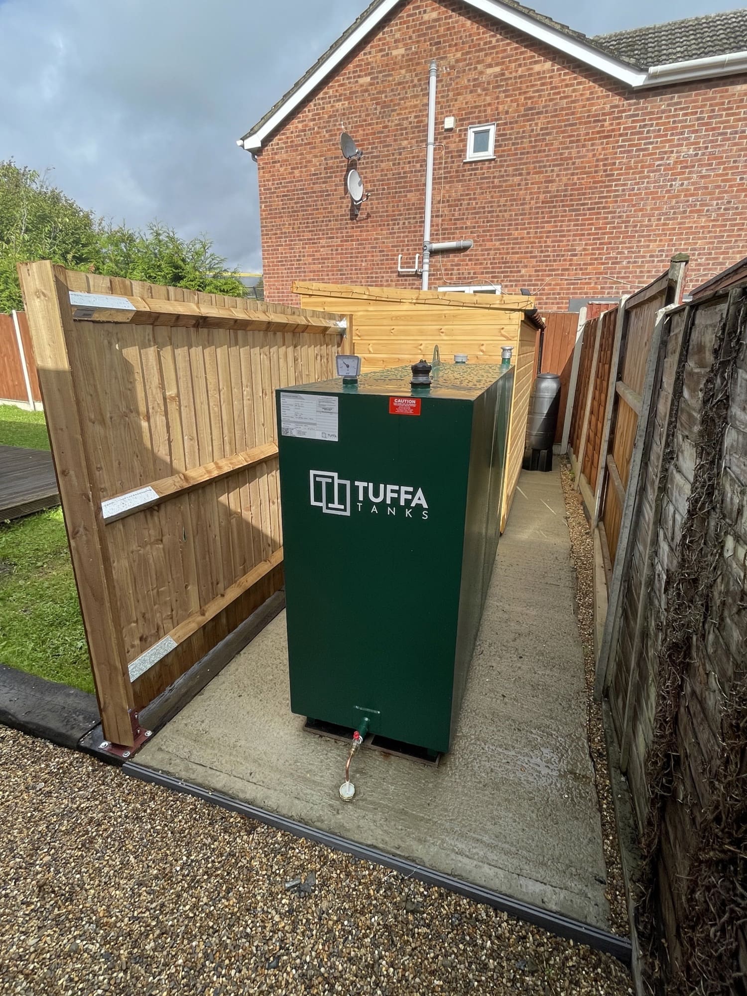 Tuffa 1100 litre steel bunded fire rated oil tank